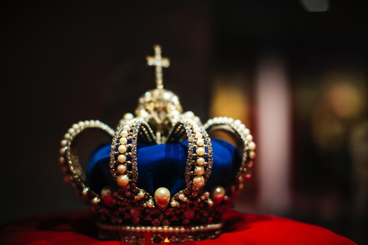 La storia dei Gioielli di Elisabetta II